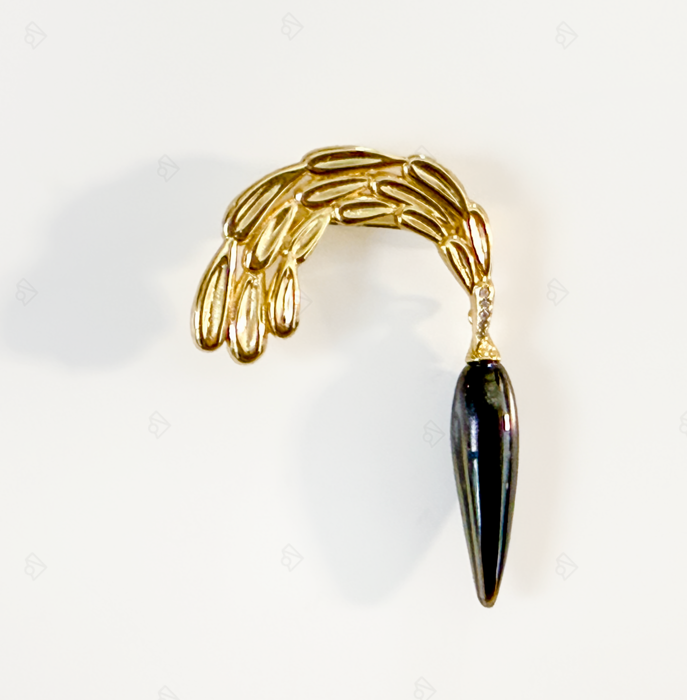 BLOOMARC Artistic Brooch with Ceramic Pendant Inspired by Sculptor's Work